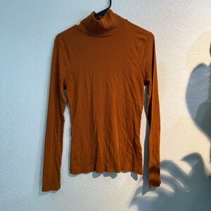 Beyond Yoga Burnt Orange Long Sleeve Turtleneck